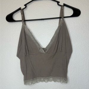 Gray Lace Trimmed Cropped Tank Top | Size M